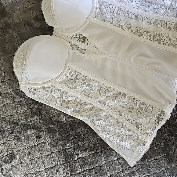 Dominique white Lace Corset Strapless Bra 36b Bridal Like-new - Picture 2 of 9